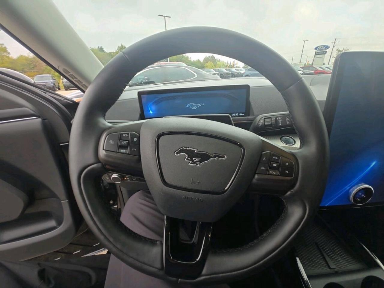 2022 Ford Mustang Mach-E Select Photo5