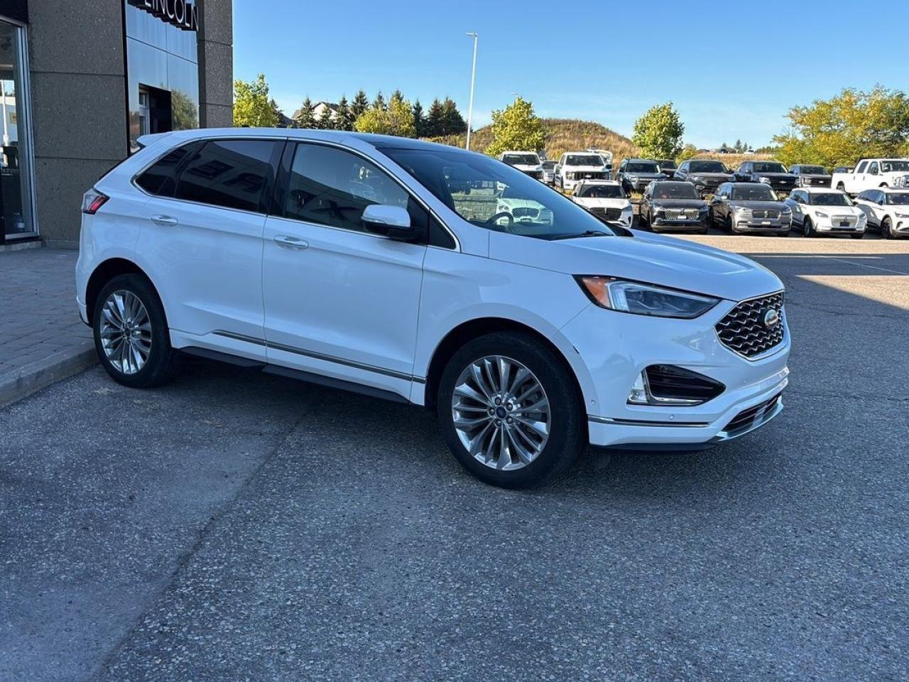 2022 Ford Edge Titanium Photo5