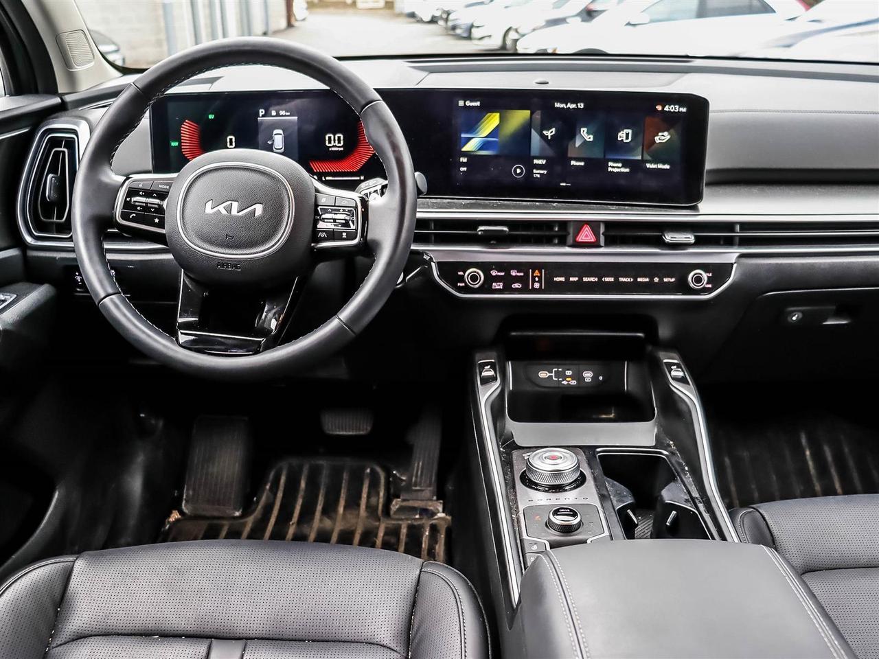2025 Kia Sorento Plug-In Hybrid EX Photo