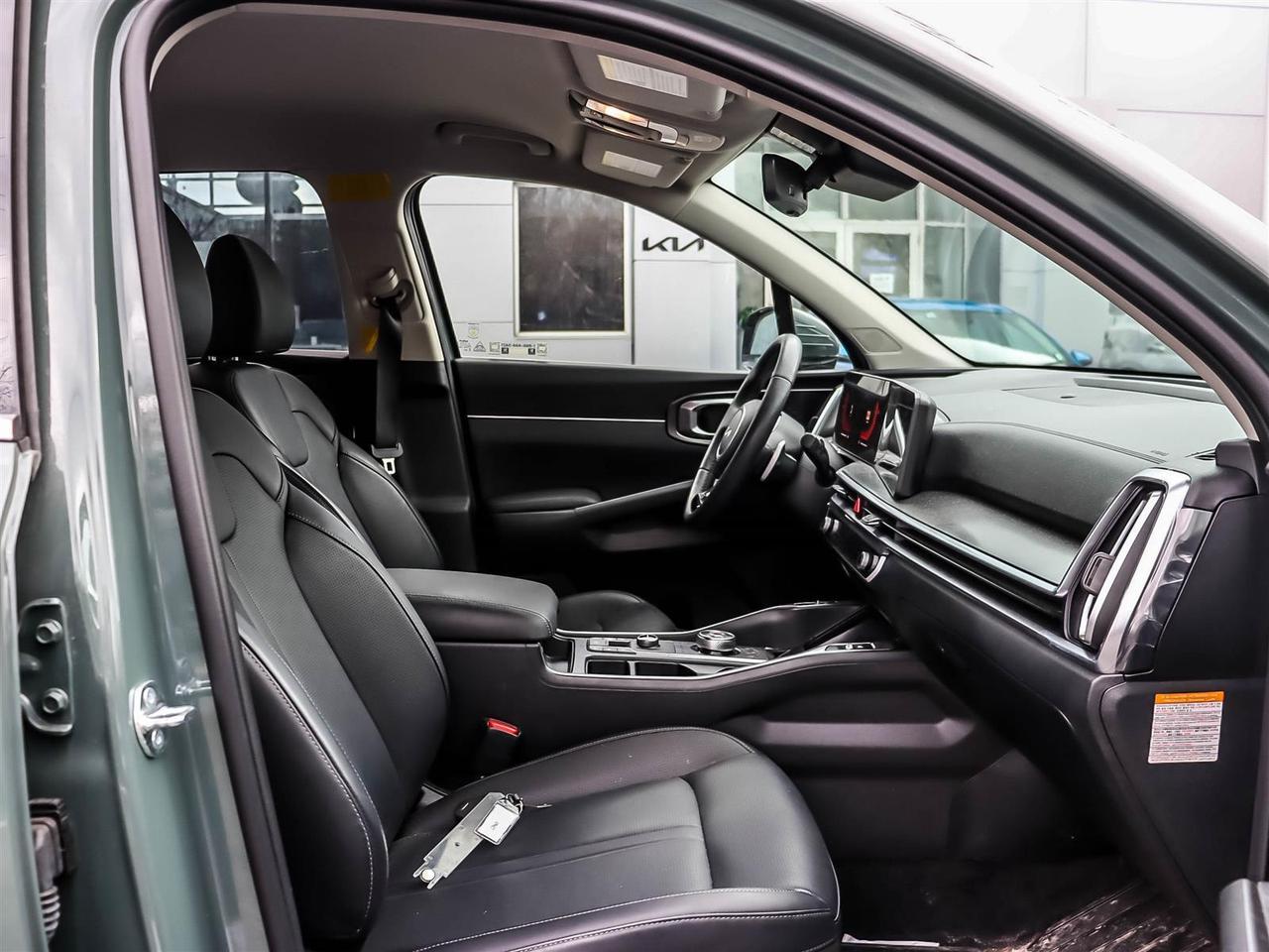 2025 Kia Sorento Plug-In Hybrid EX Photo