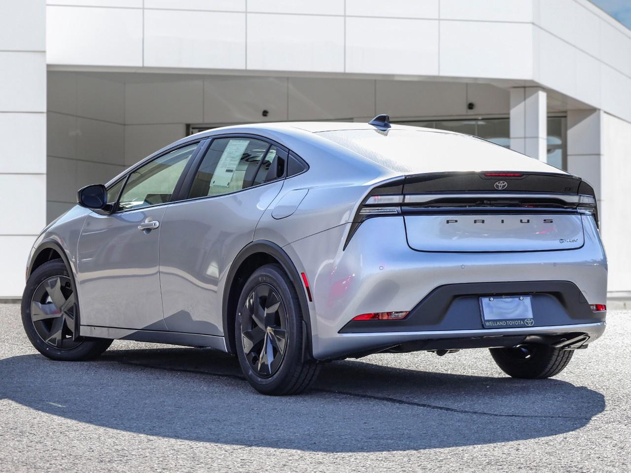 2026 Toyota Prius Plug-In Hybrid SE Photo