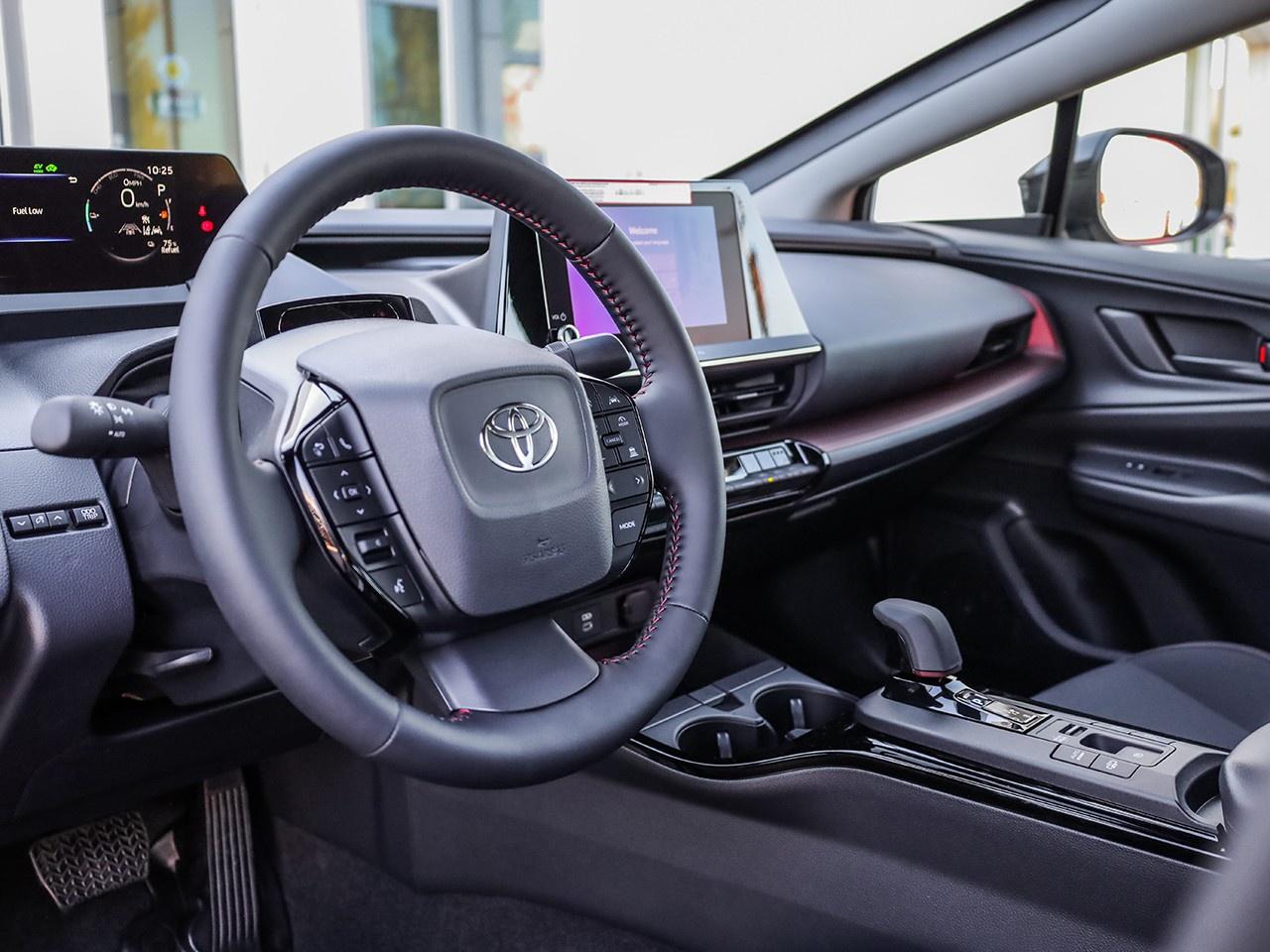 2026 Toyota Prius Plug-In Hybrid SE Photo