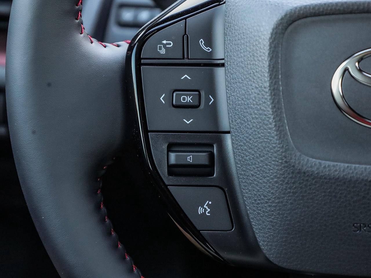 2026 Toyota Prius Plug-In Hybrid SE Photo