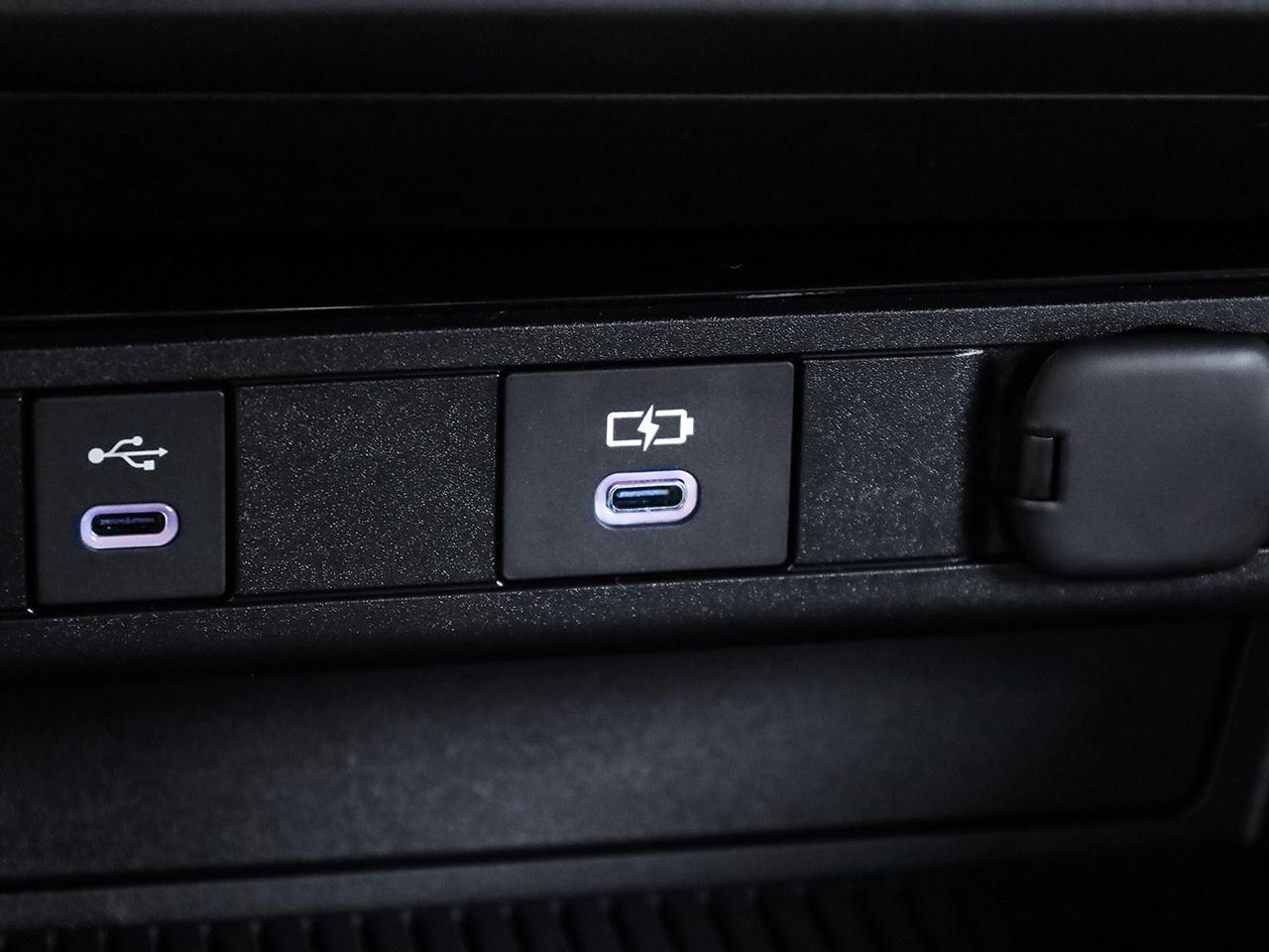 2026 Toyota Prius Plug-In Hybrid SE $1000 REBATE NOT APPLIED TO PRICE! Photo