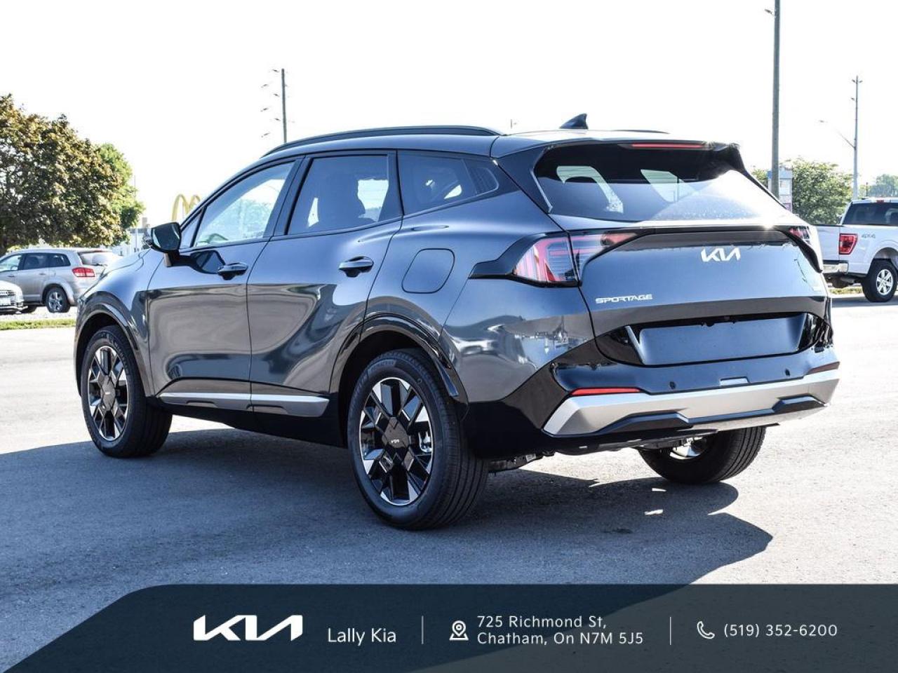 2026 Kia Sportage Plug-In Hybrid 2025 Kia Sportage PHEV - EX Premium | Dealership Demo | Qualifies for New Incentives Photo