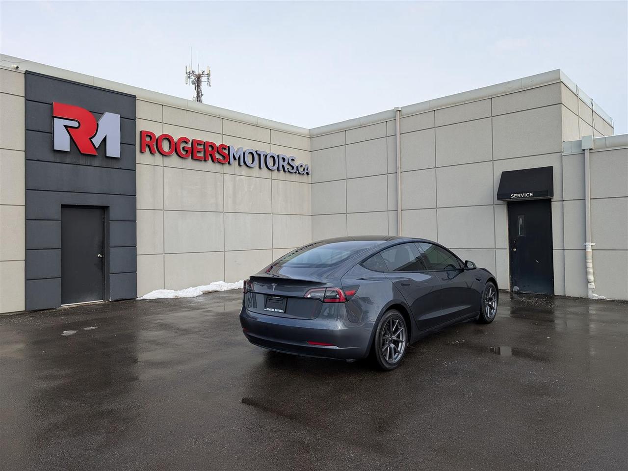 2021 Tesla Model 3 STANDARD RANGE PLUS Photo