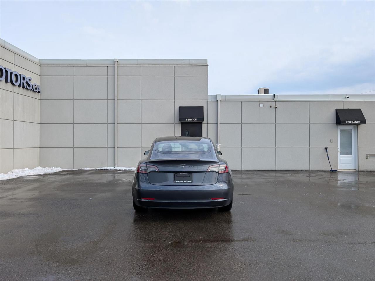 2021 Tesla Model 3 STANDARD RANGE PLUS Photo3