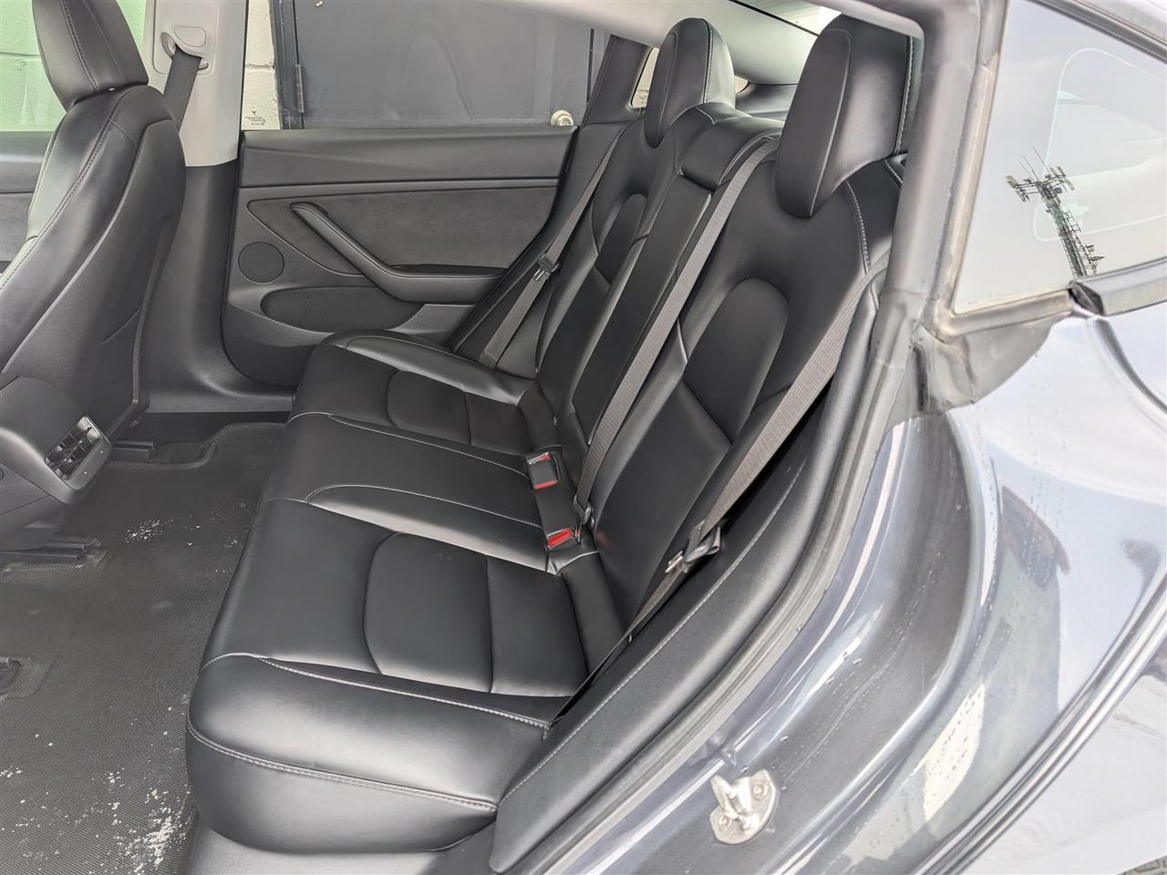2021 Tesla Model 3 STANDARD RANGE PLUS Photo