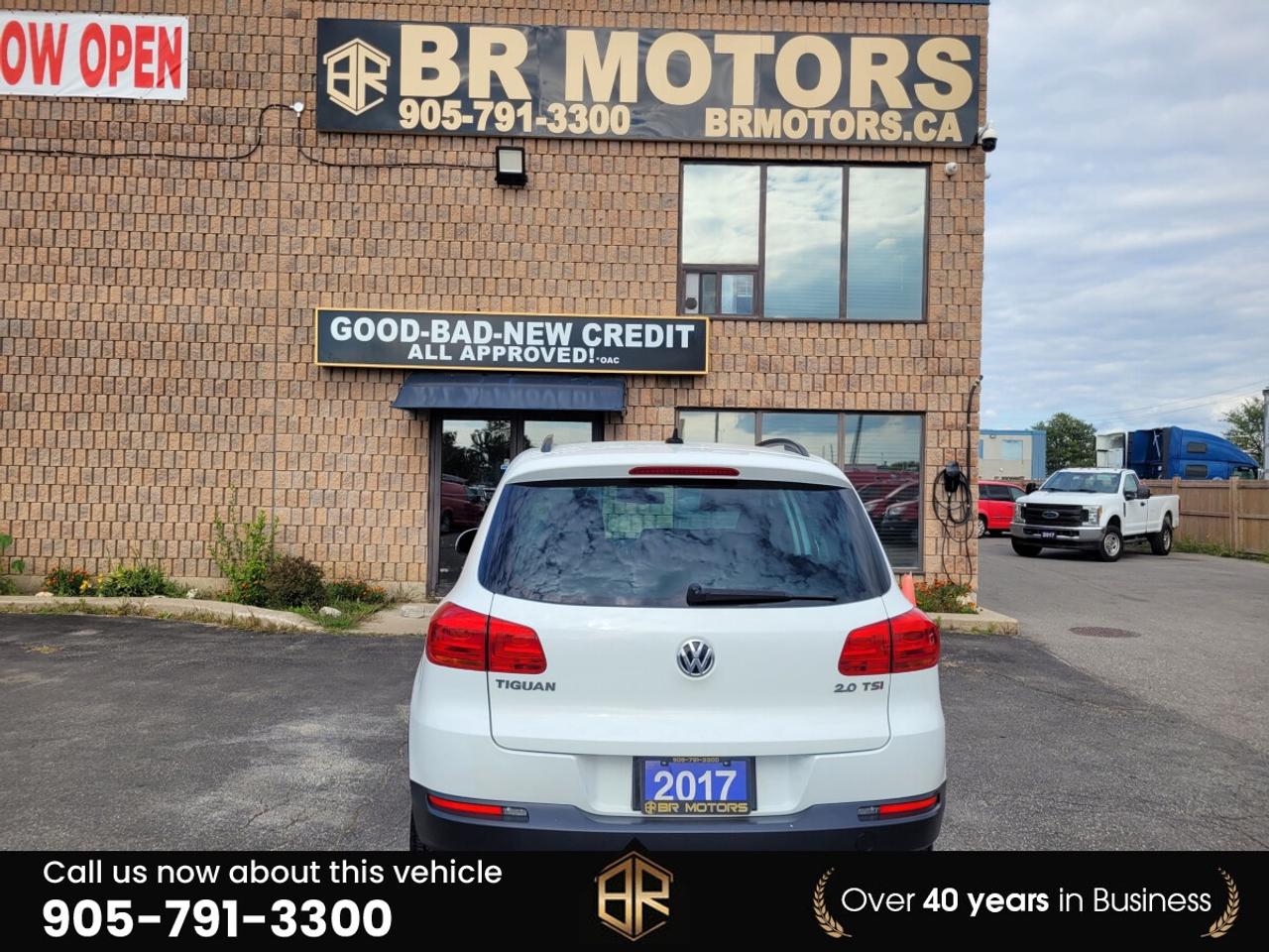 2017 Volkswagen Tiguan S | No  Accidents Reported Photo