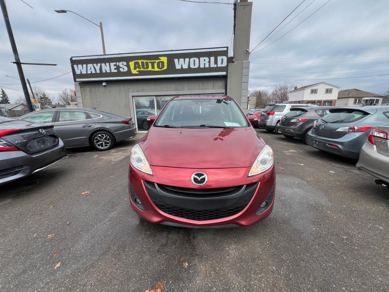 2017 Mazda MAZDA5 Grand Touring Photo