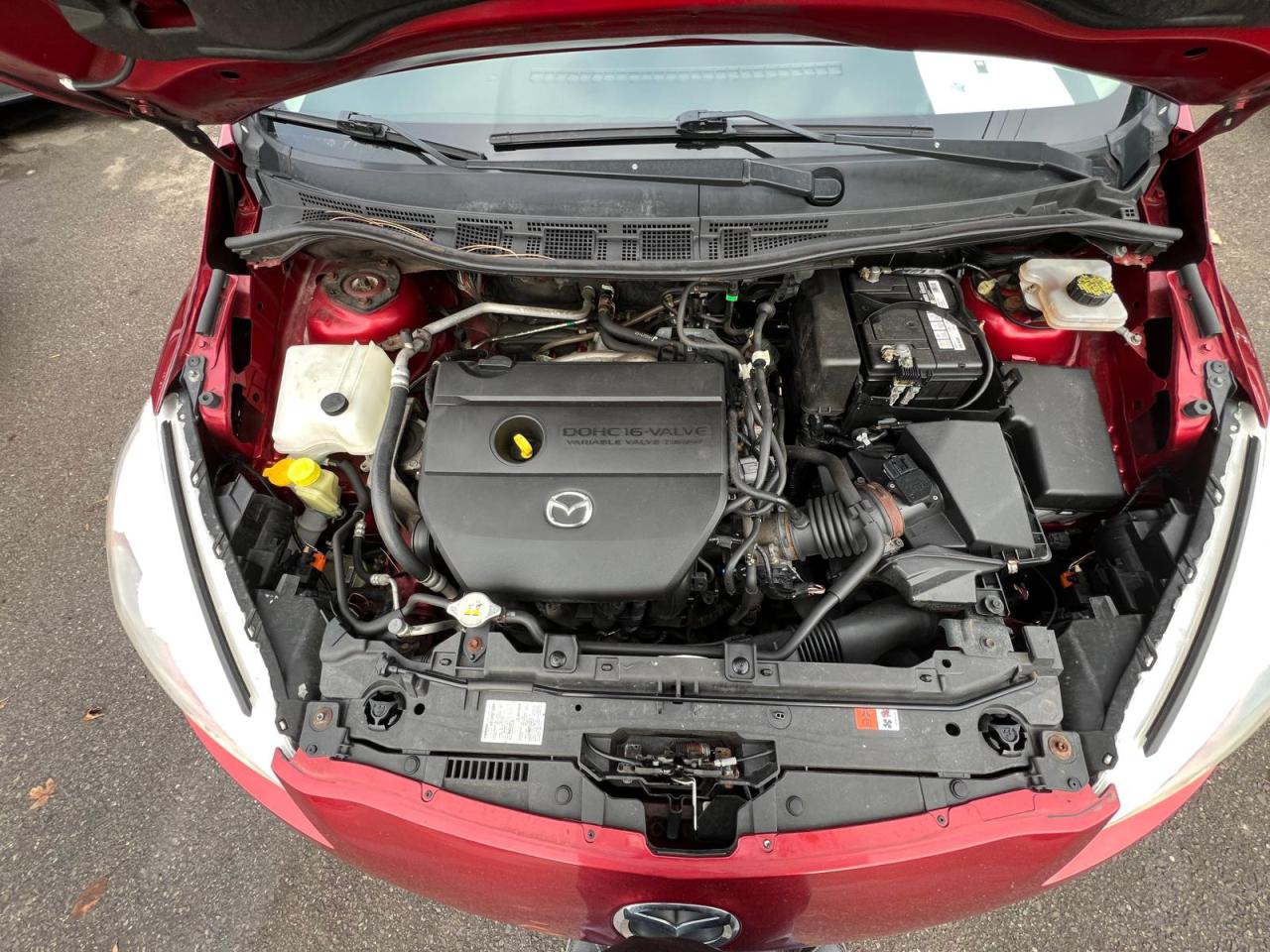 2017 Mazda MAZDA5 Grand Touring Photo