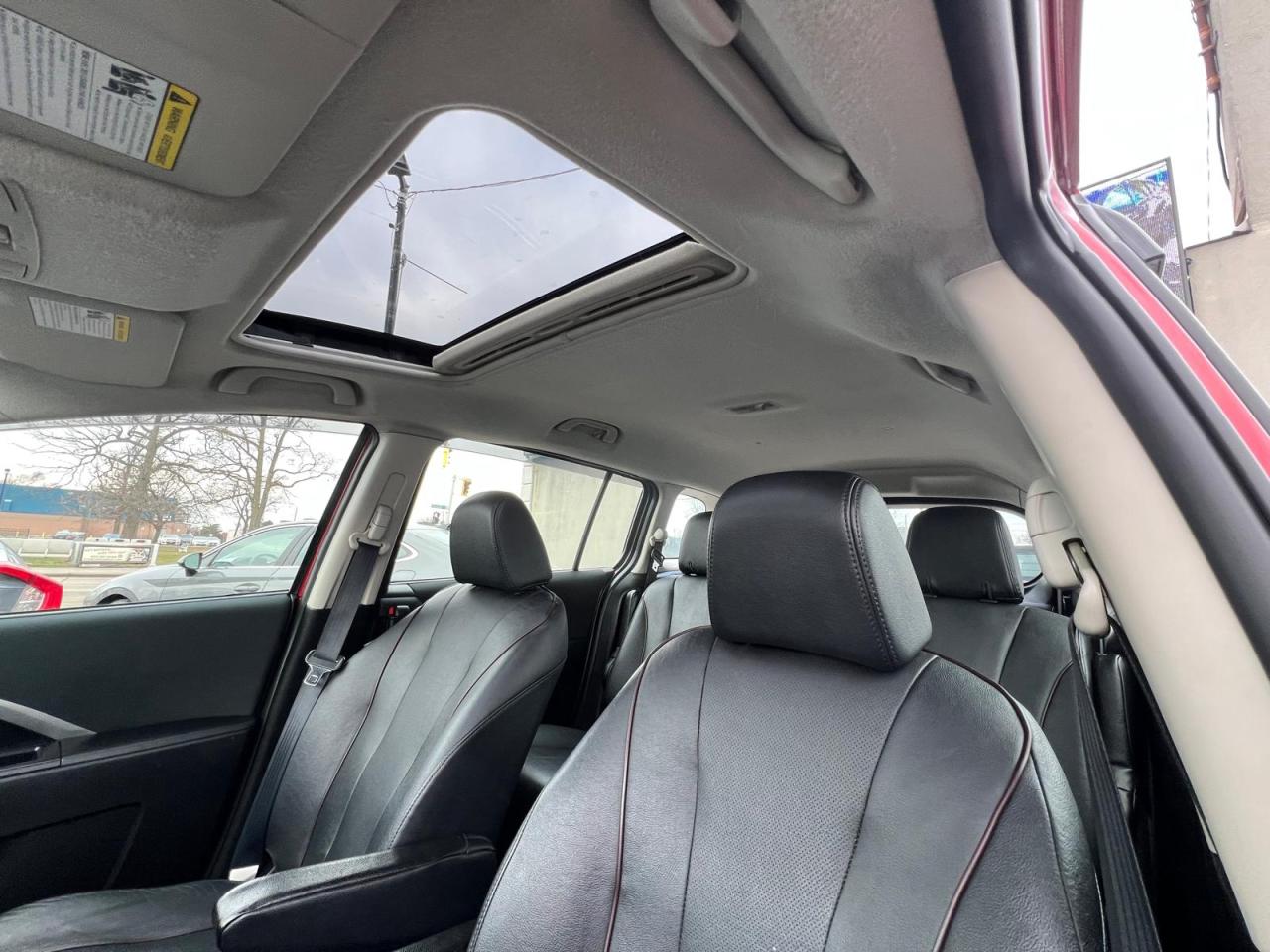 2017 Mazda MAZDA5 Grand Touring Photo