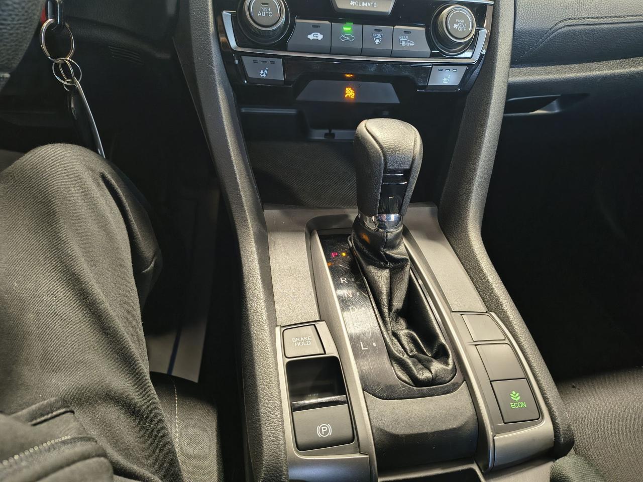 2017 Honda Civic LX Photo0
