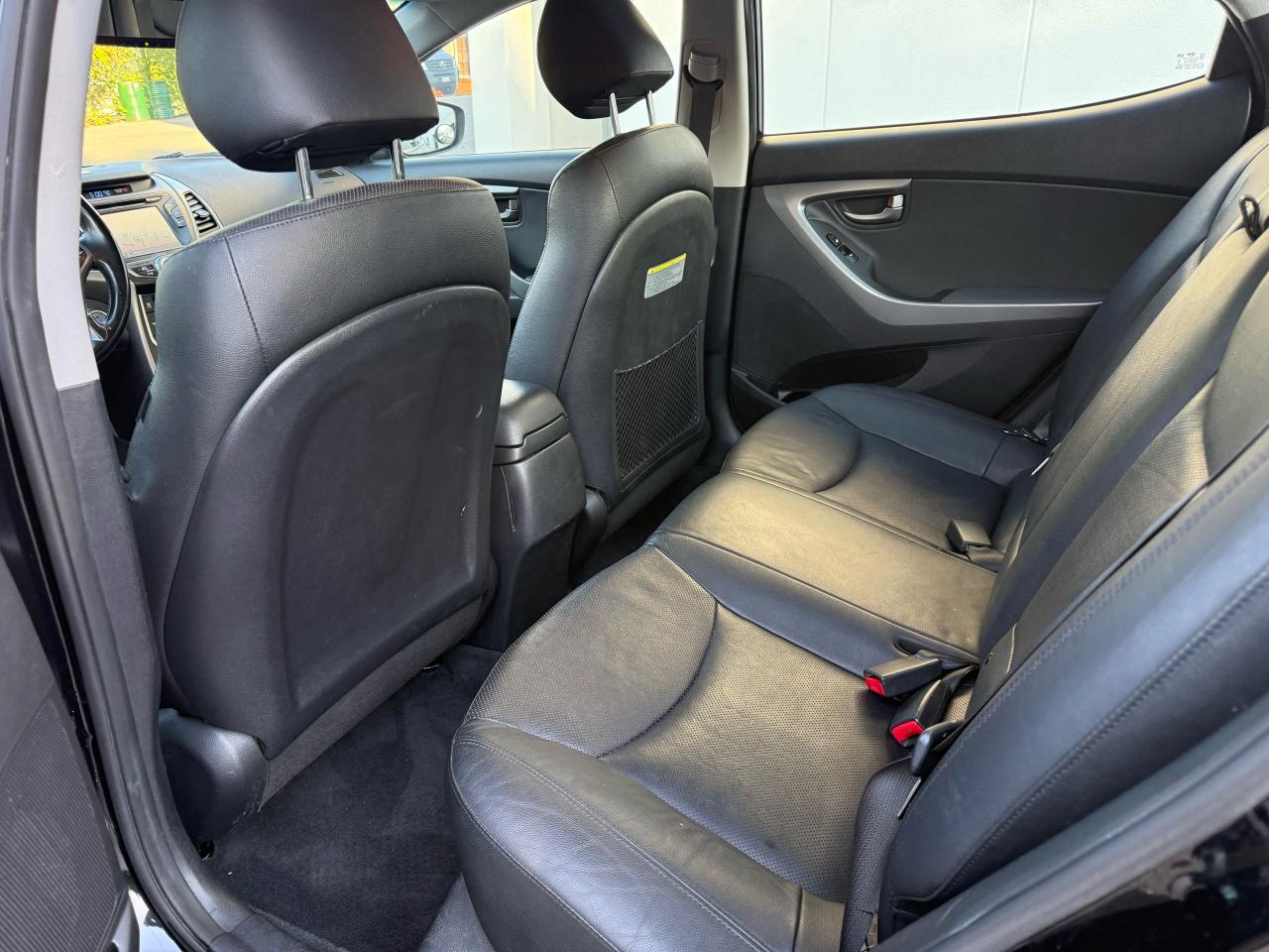 2016 Hyundai Elantra 4dr Sdn Auto GLS - Photo #9