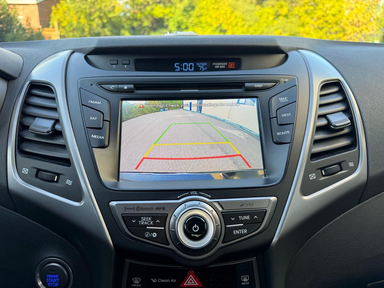 2016 Hyundai Elantra 4dr Sdn Auto GLS - Photo #15