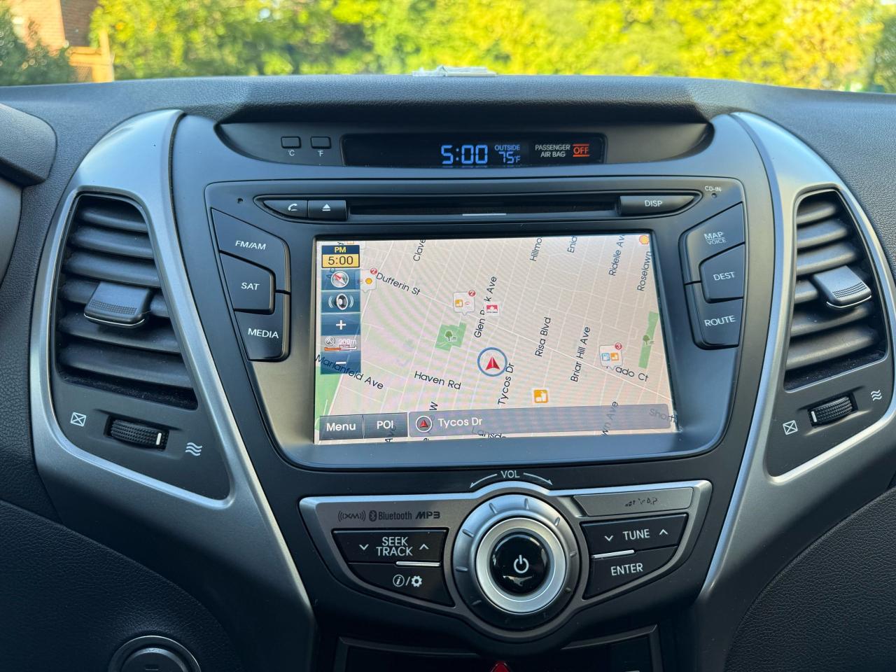 2016 Hyundai Elantra 4dr Sdn Auto GLS - Photo #14