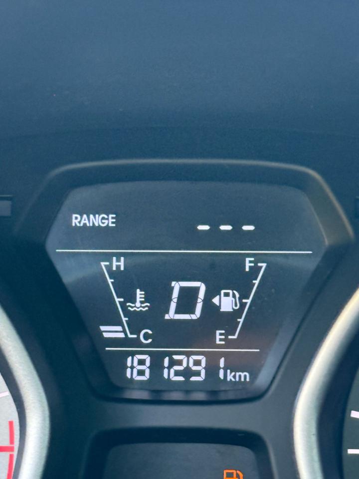 2016 Hyundai Elantra 4dr Sdn Auto GLS - Photo #17