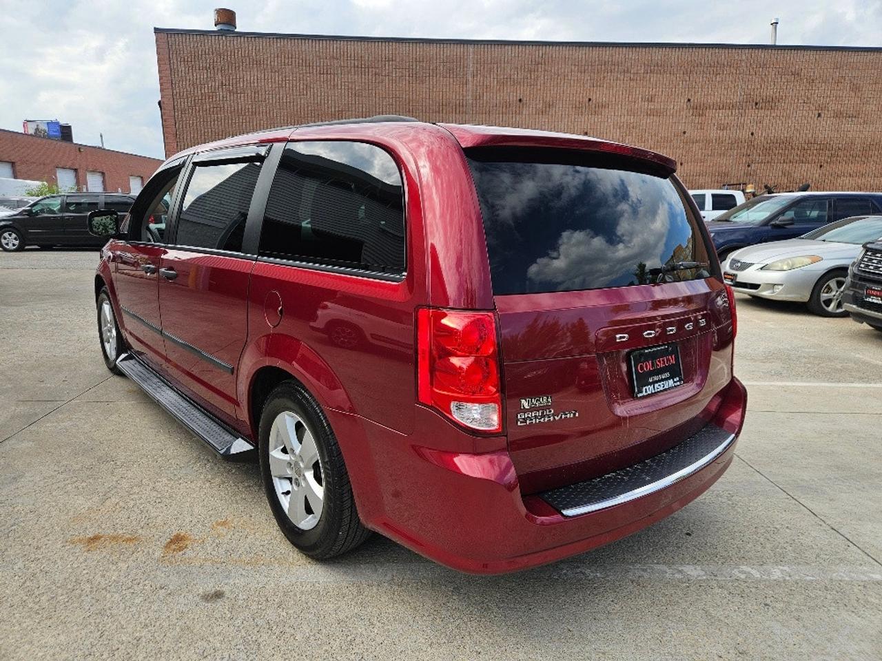 2016 Dodge Grand Caravan SHOPRIDER CART & POWER LIFT ACCESIBILITY Photo