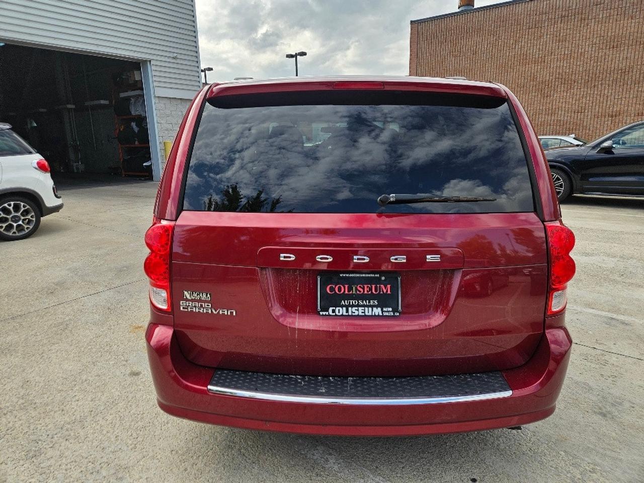 2016 Dodge Grand Caravan SHOPRIDER CART & POWER LIFT ACCESIBILITY Photo