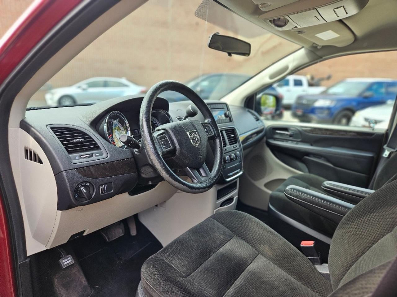 2016 Dodge Grand Caravan SHOPRIDER CART & POWER LIFT ACCESIBILITY Photo