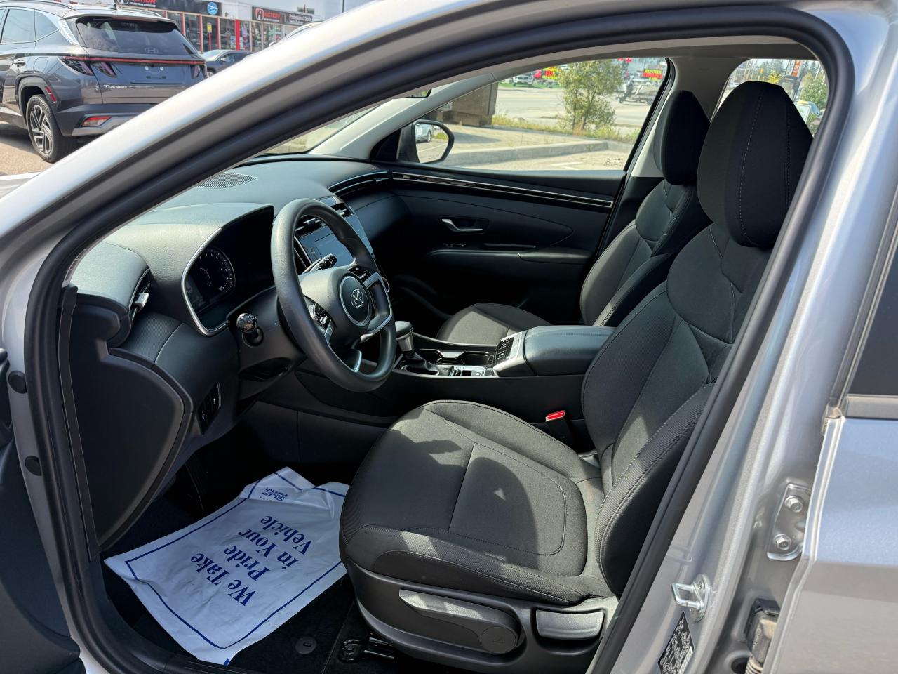 2022 Hyundai Tucson Essential Photo30
