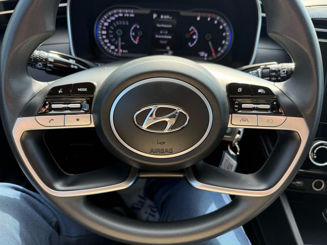 2022 Hyundai Tucson Essential Photo11