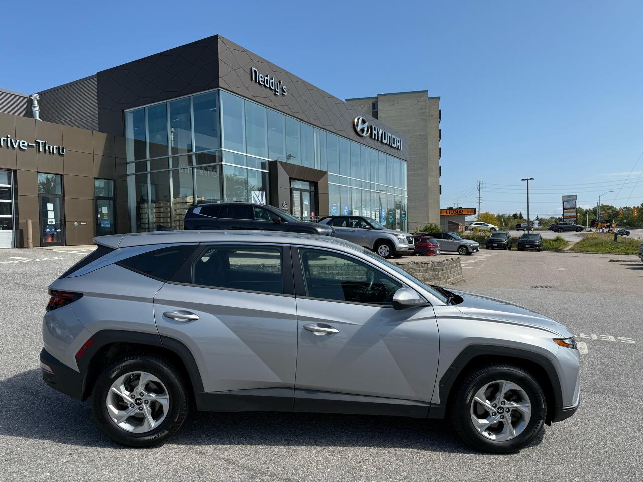 2022 Hyundai Tucson Essential Photo6