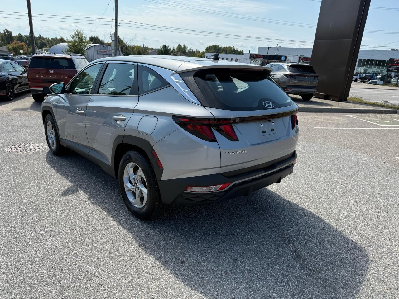 2022 Hyundai Tucson Essential Photo7