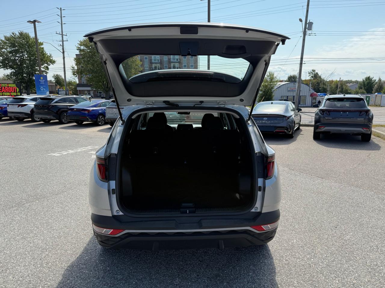 2022 Hyundai Tucson Essential Photo10