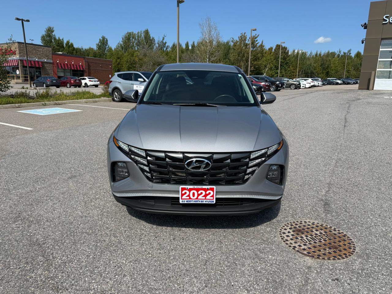 2022 Hyundai Tucson Essential Photo4