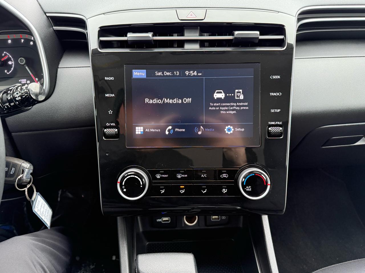 2022 Hyundai Tucson Essential Photo16