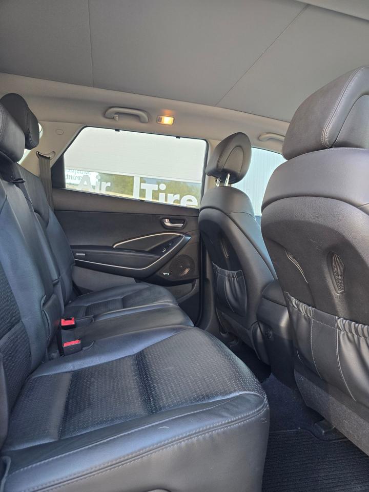 2014 Hyundai Santa Fe XL LIMITED - Photo #9