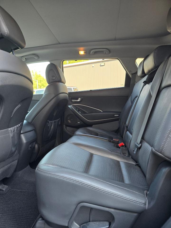 2014 Hyundai Santa Fe XL LIMITED - Photo #13