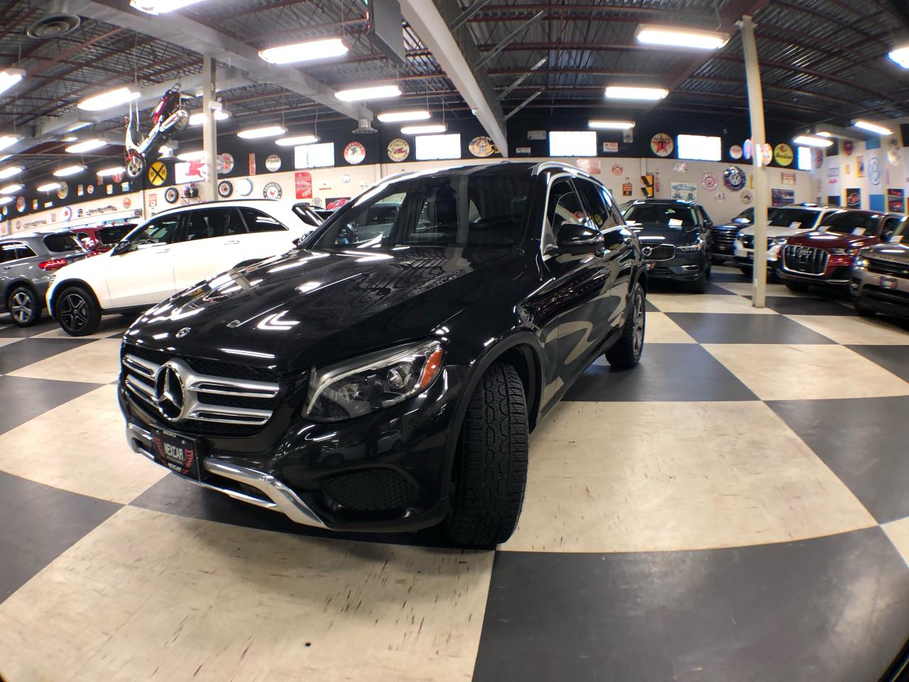 2019 Mercedes-Benz GLC-Class 300 4MATIC LEATHER PAN/ROOF NAVI B/SPOT CAMERA Photo2