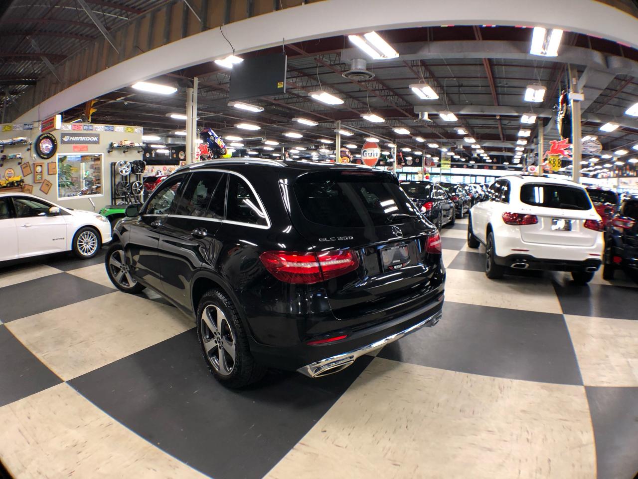 2019 Mercedes-Benz GLC-Class 300 4MATIC LEATHER PAN/ROOF NAVI B/SPOT CAMERA Photo4