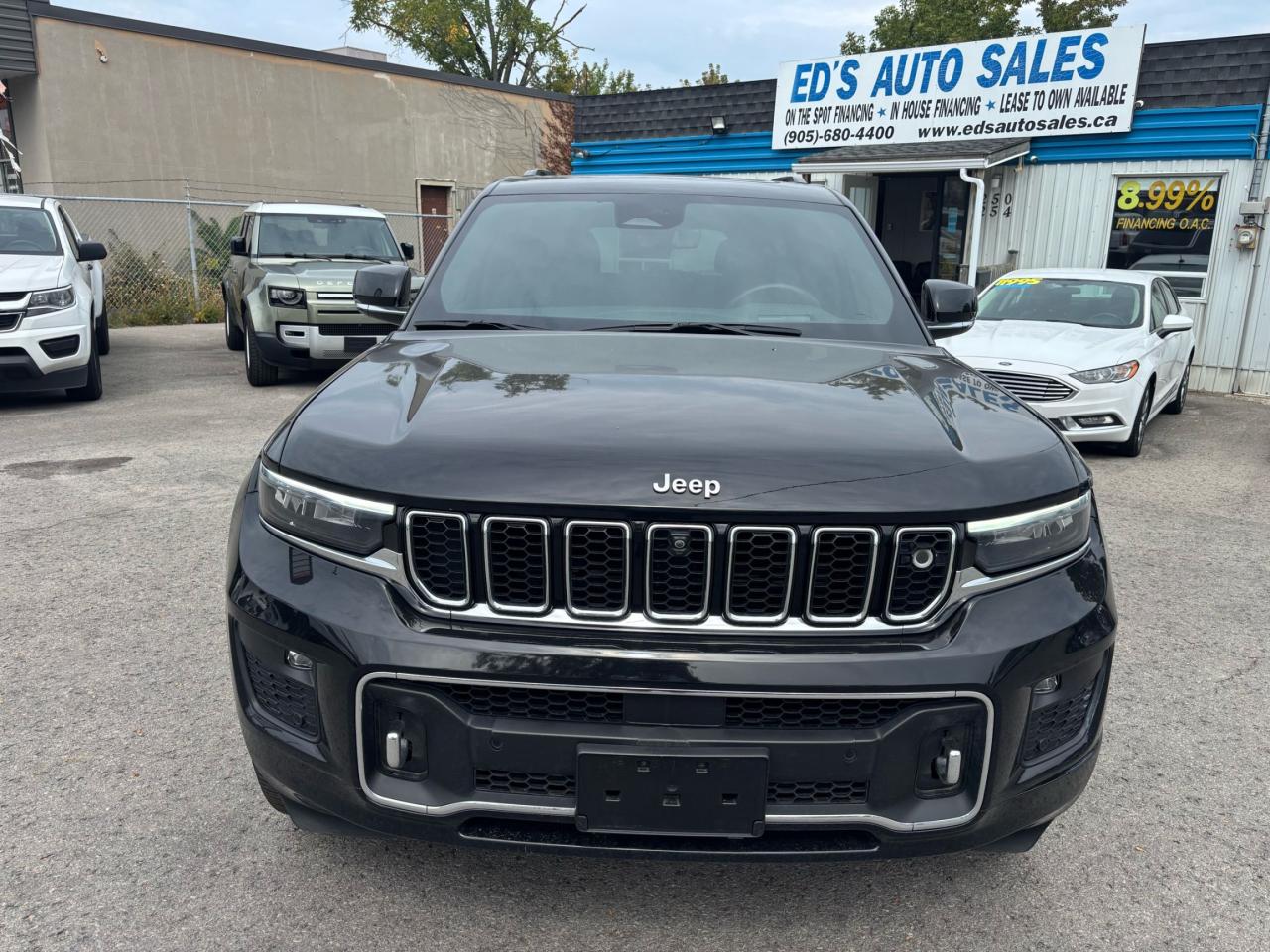 2023 Jeep Grand Cherokee Overland, Panoramic roof, Top of the line options