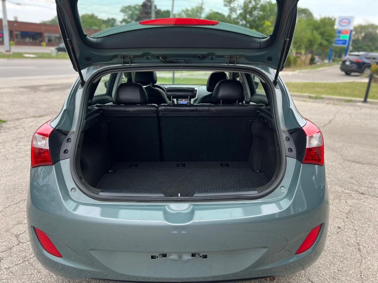 2014 Hyundai Elantra GT SE w/Tech Pkg Low KM No Accident Leather - Photo #6