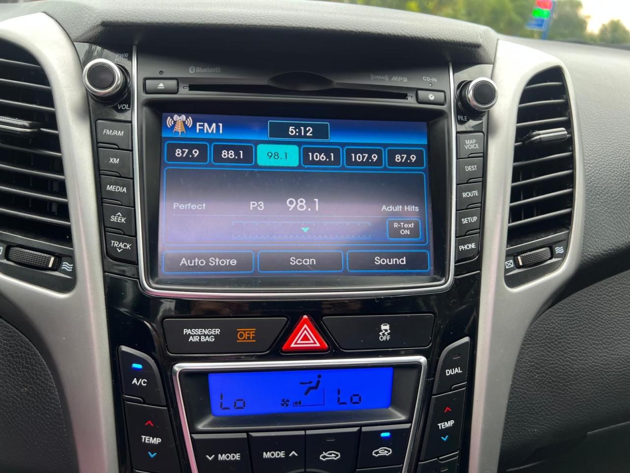 2014 Hyundai Elantra GT SE w/Tech Pkg Low KM No Accident Leather - Photo #24