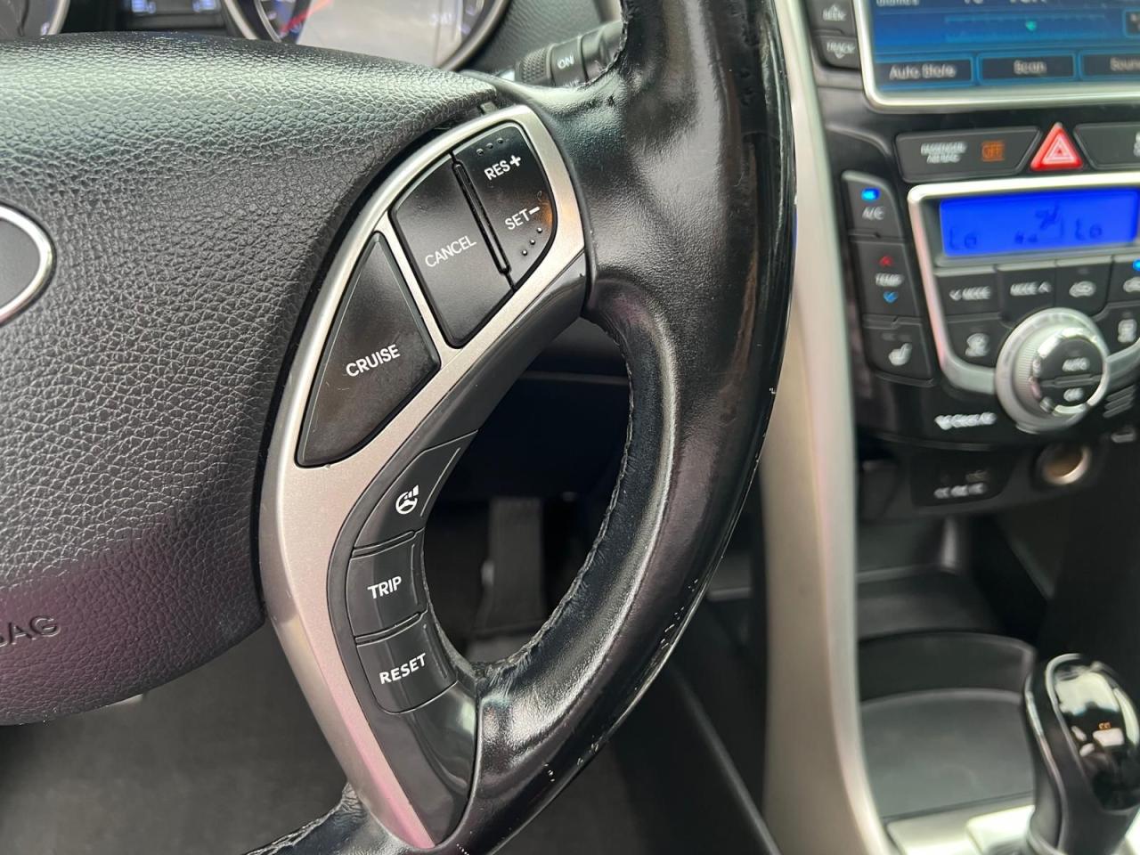 2014 Hyundai Elantra GT SE w/Tech Pkg Low KM No Accident Leather - Photo #36