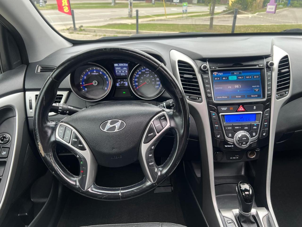 2014 Hyundai Elantra GT SE w/Tech Pkg Low KM No Accident Leather - Photo #28