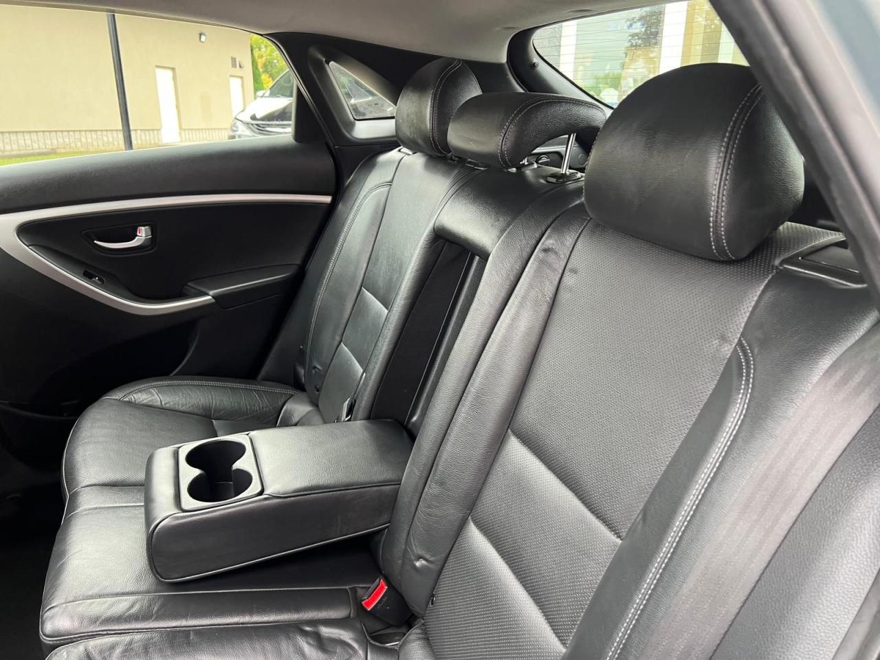 2014 Hyundai Elantra GT SE w/Tech Pkg Low KM No Accident Leather - Photo #39