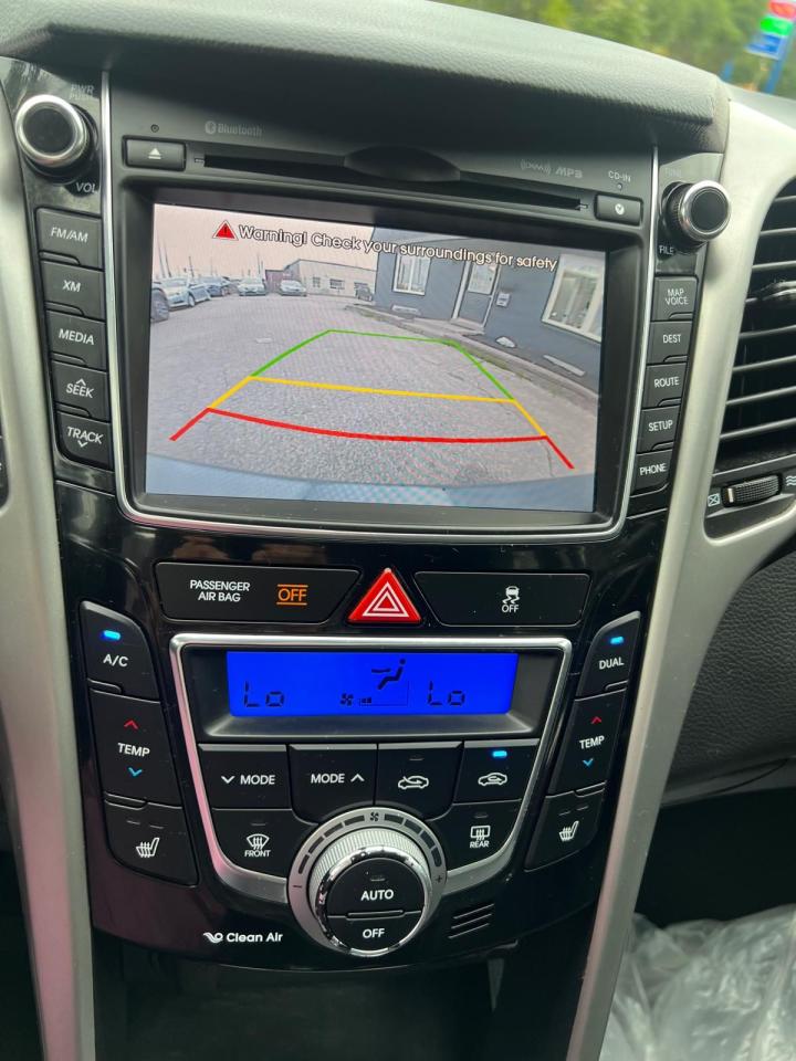2014 Hyundai Elantra GT SE w/Tech Pkg Low KM No Accident Leather - Photo #22