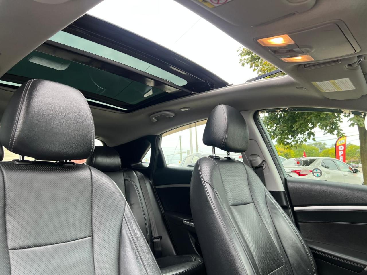 2014 Hyundai Elantra GT SE w/Tech Pkg Low KM No Accident Leather - Photo #45