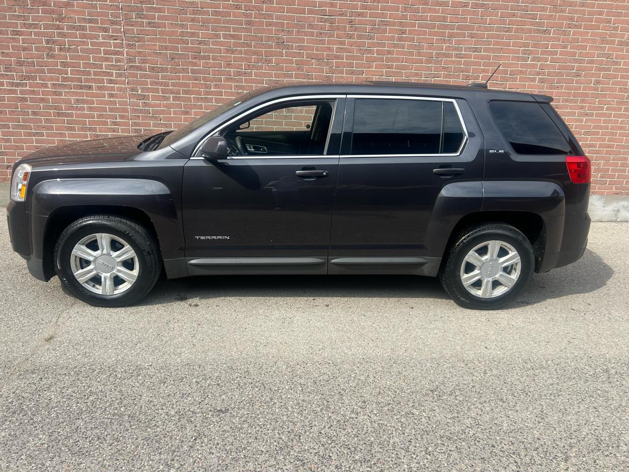 2015 GMC Terrain SLE, ALL WHEEL DRIVE - Photo #4