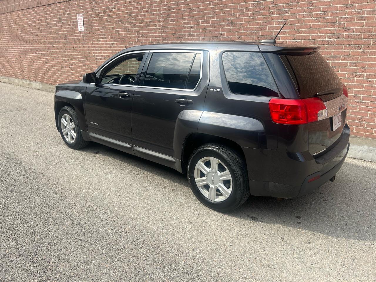 2015 GMC Terrain SLE, ALL WHEEL DRIVE - Photo #5