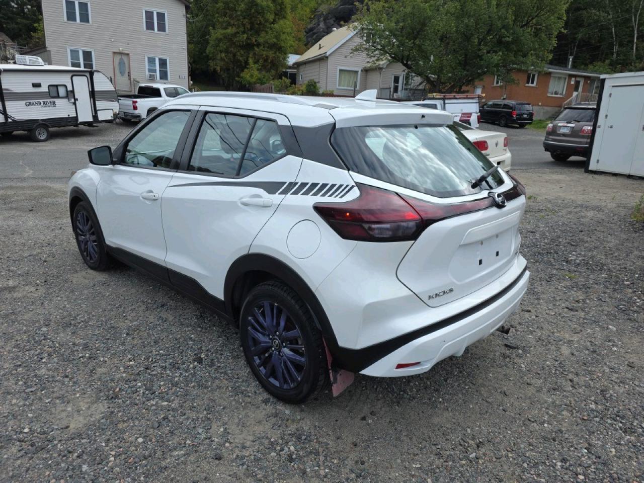 2021 Nissan Kicks KICKS SV Photo2