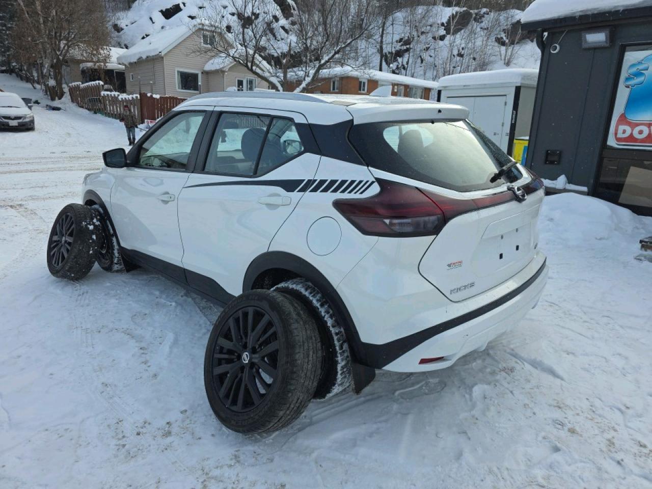 2021 Nissan Kicks KICKS SV Photo