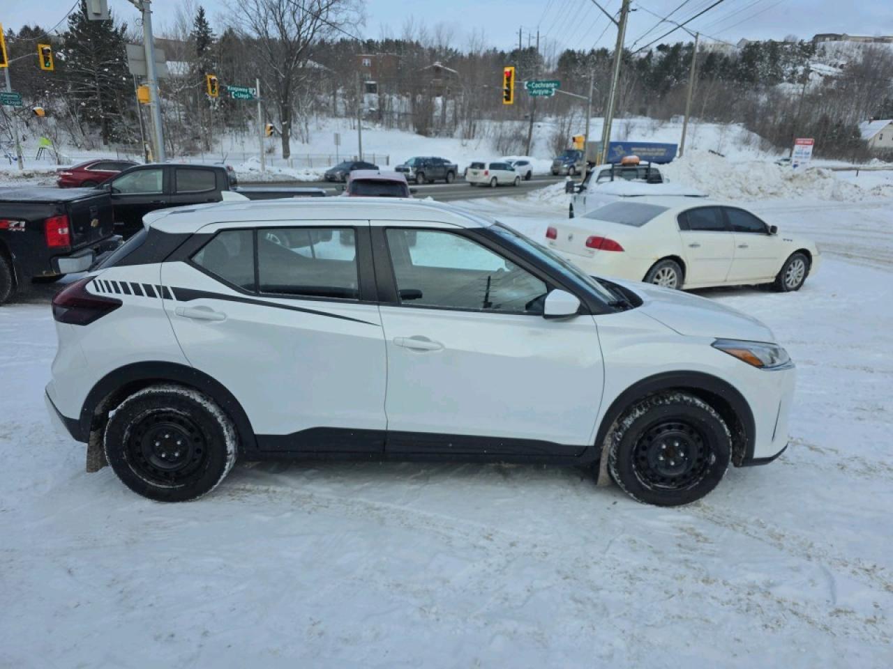 2021 Nissan Kicks KICKS SV Photo