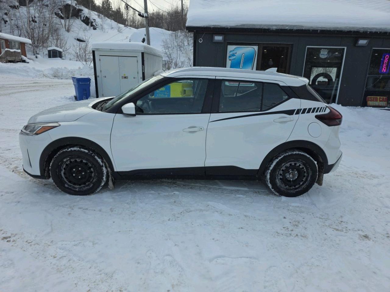 2021 Nissan Kicks KICKS SV Photo