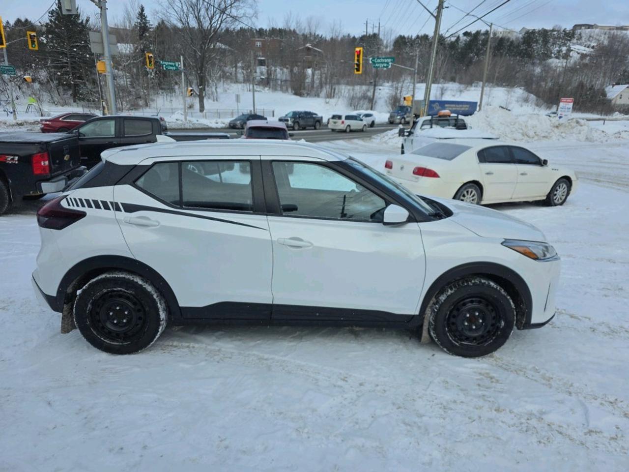 2021 Nissan Kicks KICKS SV Photo